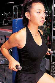 塑身:入夏,妙龄女郎纤臂实录
